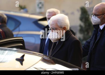 Rom, Latium, Italien. 13th Januar 2022. In Campidoglio in Rom die Leichenhalle von David Sassoli, Präsident des Europäischen Parlaments. In diesem Bild Sergio Mattarella (Bild: © Paolo Pizzi/Pacific Press via ZUMA Press Wire) Stockfoto