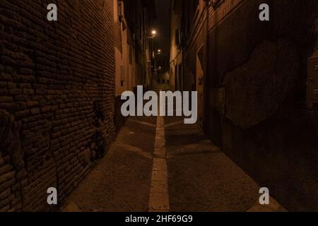 Straße der Stadt tarazona verlassen in der Nacht Stockfoto