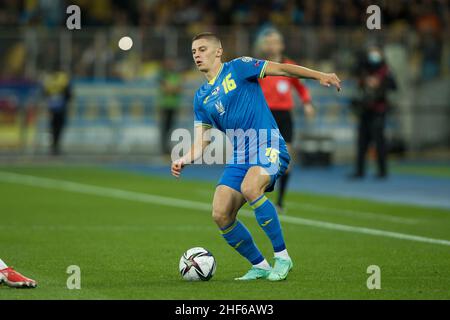 Ukraine, Kiew - 04. September 2021. Witaliy Mykolenko (Ukraine) während des Spiels zwischen der Ukraine und Frankreich, NSC Olympiyskiy Stockfoto