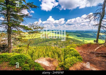 Landschaftsansicht vom Tafelberg Ostas. Das nationale Naturschutzgebiet Adrspach-Teplice Rocks, Tschechische republik, Europa. Stockfoto