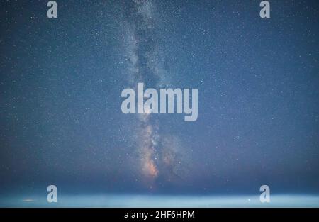 Bunte Raum geschossen zeigt die Milchstraße Universum mit Sternen und Platz Staub. Stockfoto