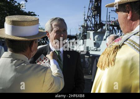 SECNAV wurde bei der jährlichen Flottenwoche 150605 des Rose Festivals 106th geehrt Stockfoto