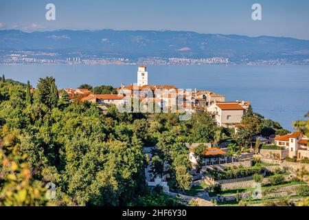 Kroatien, Kvarner-Bucht, Riviera Opatija, Adria, Moscenicka Draga, Das Dorf Brse?ç / Bersezio Stockfoto