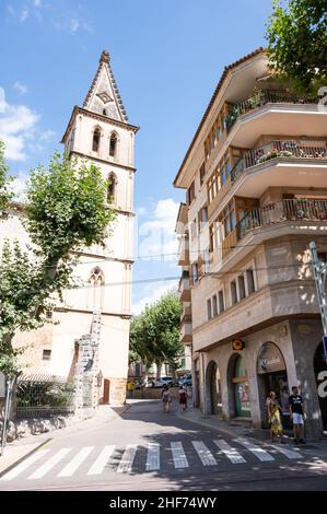 Soller, Spanien - 19. Juni 2021: Soller Street Stockfoto