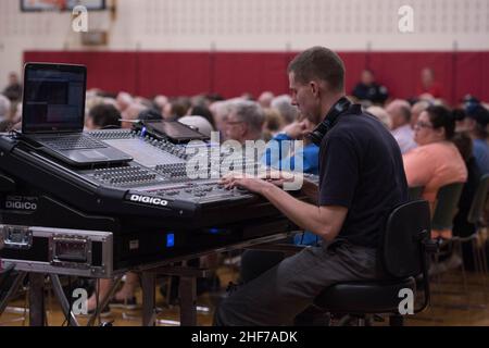 Seegesänge besuchen den Genfer See (33477173623). Stockfoto