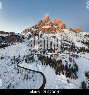 Italien, Venetien, Provinz Belluno, Cortina d'Ampezzo, Luftaufnahme auf dem tre croci-pass mit dem Cristallo-Berg, Dolomiten Stockfoto