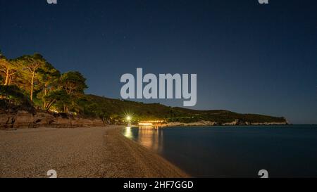 Baia Di Campi, Campingplatz in der Nähe von Vieste auf der Halbinsel Gargano Stockfoto