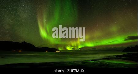 Panorama, Norwegen, Insel Senja, Felsspitzen, Tungeneset, aurora borealis Stockfoto