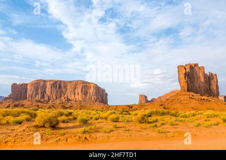 Der Kamel Butte ist eine riesige Sandsteinformation im Monument Valley aus Sandstein Stockfoto