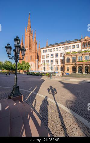 Deutschland, Hessen, Wiesbaden, Neues Rathaus am Wiesbadener Schlossplatz Stockfoto