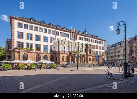 Deutschland, Hessen, Wiesbaden, Neues Rathaus am Wiesbadener Schlossplatz Stockfoto