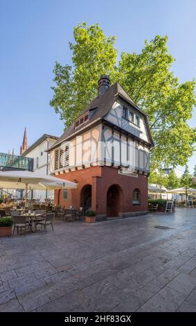 Deutschland, Hessen, Wiesbaden, Restaurant Bäckerbrunnen in der Altstadt Stockfoto