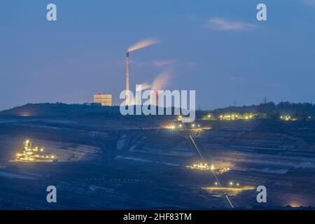 Deutschland, Niedersachsen, Schöningen, stillgelegtes Braunkohlekraftwerk und ehemaliges Braunkohlebergwerk Schöningen Stockfoto