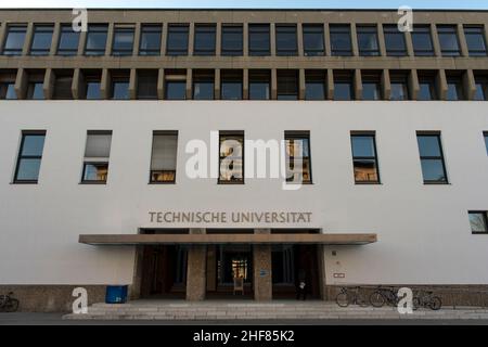 Technische Universität, München, Fassade, Eingang Stockfoto