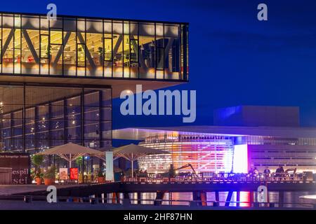 Kopenhagen, Koebenhavn, Königliches Dänisches Schauspielhaus (Skuespilhuset), Opernhaus (Operaen) in Seeland, Sjaelland, Dänemark Stockfoto