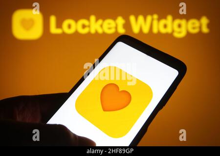 Ukraine. 14th Januar 2022. In dieser Abbildung ist ein Medaillon-Widget-Logo auf einem Smartphone-Bildschirm zu sehen. (Bild: © Pavlo Gonchar/SOPA Images via ZUMA Press Wire) Stockfoto