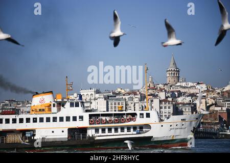 Istanbul, Turkey. 14th Jan, 2022. ISTANBUL, TURKEY - JANUARY 14: Alin Tosca  of Gaziantep FK and Michy Batshuayi of Besiktas JK battle for possession  during the Turkish Super Lig match between Besiktas