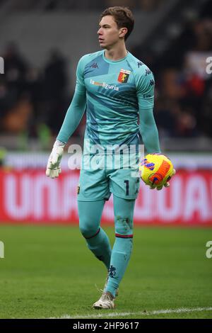 Mailand, Italien, 13th. Januar 2022. Adrian Semper vom FC Genua während des Coppa Italia-Spiels bei Giuseppe Meazza in Mailand. Bildnachweis sollte lauten: Jonathan Moscrop / Sportimage Stockfoto