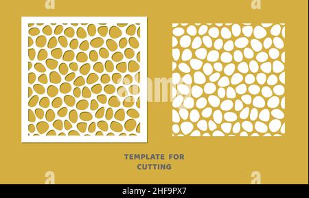 Schablone für Laserschneiden, Holzschnitzerei, Papierschnitt. Quadratisches Muster zum Schneiden. Dekorative Schablone mit Panel-Design. Stockfoto