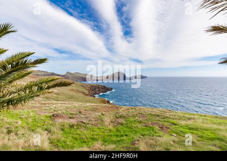 Idyllischer Blick auf die Ponta do Buraco auf der Insel Madeira, Portugal Stockfoto