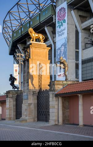 goldener Löwe am Haupteingang des twickenham Rugby-Stadions Stockfoto