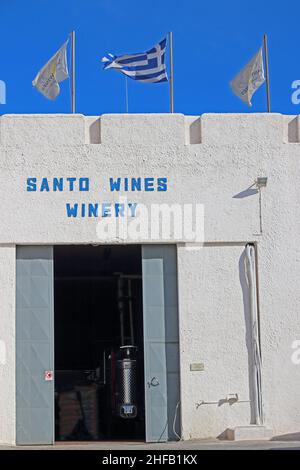 Schild vor der Santo Wines Winery, Santorini Stockfoto