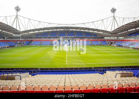 Bolton, Großbritannien. 15th Januar 2022. Gesamtansicht des University of Bolton Stadions während des Spiels der EFL Sky Bet League 1 zwischen Bolton Wanderers und Ipswich Town im University of Bolton Stadium, Bolton, England, am 15. Januar 2022. Foto von Mike Morese.nur zur redaktionellen Verwendung, Lizenz für kommerzielle Nutzung erforderlich. Keine Verwendung bei Wetten, Spielen oder Veröffentlichungen einzelner Clubs/Vereine/Spieler. Kredit: UK Sports Pics Ltd/Alamy Live Nachrichten Gutschrift: UK Sports Pics Ltd/Alamy Live Nachrichten Stockfoto