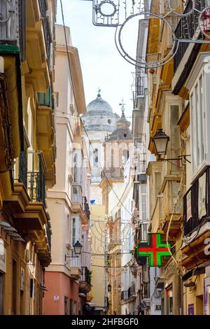 Calles adornadas para Carnaval, Cádiz Stockfoto