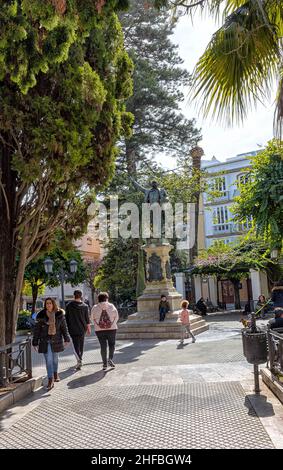 Monumento a Emilio Castelar presidente en la primera republica en Cádiz, Plaza de la Candelaria Stockfoto