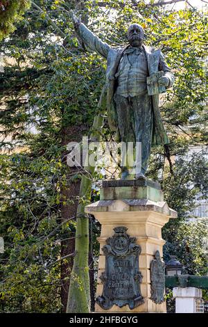 Monumento a Emilio Castelar presidente en la primera republica en Cádiz, Plaza de la Candelaria Stockfoto