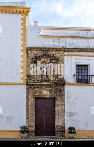 Azulejo y convento de Santo Domingo en Cádiz Stockfoto