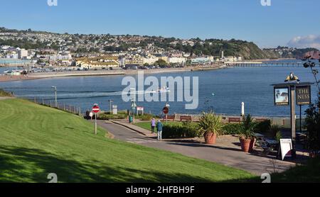 Der Blick über die Mündung des Flusses Teign in Richtung Teignmouth, South Devon, von Shaldon aus gesehen. Stockfoto