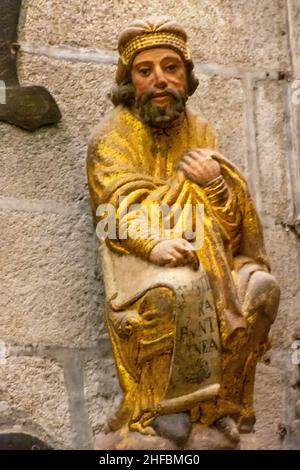 Profeta Ezequiel en la Puerta Santa de la Catedral de Santiago de Compostela, Galicien Stockfoto