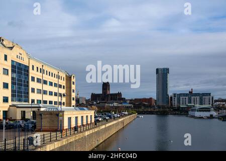 Liverpool, Großbritannien - 6. Januar 2020: Das Stadtzentrum von Keel Liverpool ist ein neues luxuriöses Wohngebiet am Albert Dock. 240 hervorragende Apartments Stockfoto