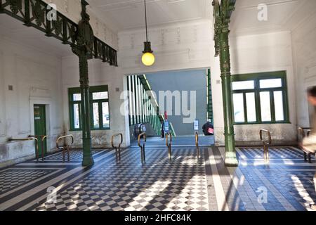 Malerische U-Bahn-Station in wien im Art déco-Stil Stockfoto