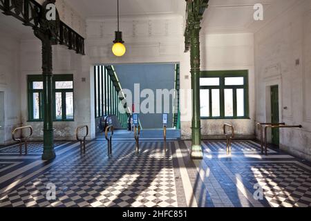 Malerische U-Bahn-Station in wien im Art déco-Stil Stockfoto