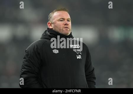 DERBY, GROSSBRITANNIEN. JAN 15th Wayne Rooney, Manager von Derby County während des Sky Bet Championship-Spiels zwischen Derby County und Sheffield United im Pride Park, Derby am Samstag, 15th. Januar 2022. (Kredit: Jon Hobley | MI News) Kredit: MI Nachrichten & Sport /Alamy Live News Stockfoto