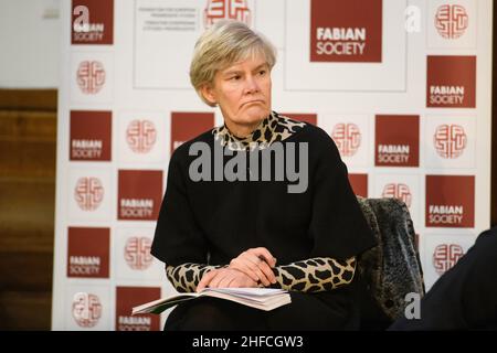 London, Großbritannien. 15. Januar 2022. Kate Green MP spricht auf der Neujahrskonferenz der Fabian Society im Friends House im Zentrum von London. Bilddatum: Samstag, 15. Januar 2022. Bildnachweis sollte lauten: Matt Crossick/Empics/Alamy Live News Stockfoto