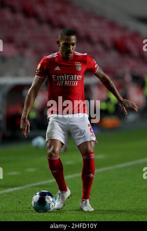 Lissabon, Portugal. 15th Januar 2022. Gilberto von SL Benfica in Aktion während des Fußballspiels der Portugiesischen Liga zwischen SL Benfica und dem FC Moreirense am 15. Januar 2022 im Luz-Stadion in Lissabon, Portugal. (Bild: © Pedro Fiuza/ZUMA Press Wire) Stockfoto