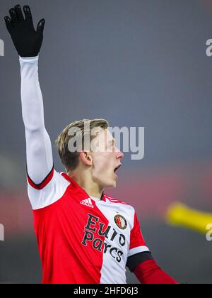 ROTTERDAM, NIEDERLANDE - 15. JANUAR: Marcus Holmgren Pedersen von Feyenoord Rotterdam reagiert während des niederländischen Eredivisie-Spiels zwischen Feyenoord und Vitesse am 15. Januar 2022 im Stadion Feijenoord in Rotterdam, Niederlande (Foto: Geert van Erven/Orange Picts) Stockfoto