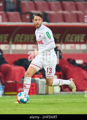 Mark Uth, 1.FCK 13 im Spiel 1.FC KÖLN - FC BAYERN MÜNCHEN 0-4 1.Deutsche Fußballliga am 15. Januar 2022 in Köln, Deutschland Saison 2021/2022, Spieltag 19, 1.Bundesliga, 19.Spieltag, © Peter Schatz / Alamy Live News - die DFL-VORSCHRIFTEN VERBIETEN DIE VERWENDUNG VON FOTOS als BILDSEQUENZEN und/oder QUASI-VIDEO - Stockfoto