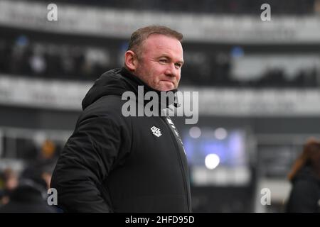 DERBY, GROSSBRITANNIEN. JAN 15th Wayne Rooney, Manager von Derby County während des Sky Bet Championship-Spiels zwischen Derby County und Sheffield United im Pride Park, Derby am Samstag, 15th. Januar 2022. (Kredit: Jon Hobley | MI News) Kredit: MI Nachrichten & Sport /Alamy Live News Stockfoto