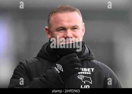 DERBY, GROSSBRITANNIEN. JAN 15th Wayne Rooney, Manager von Derby County während des Sky Bet Championship-Spiels zwischen Derby County und Sheffield United im Pride Park, Derby am Samstag, 15th. Januar 2022. (Kredit: Jon Hobley | MI News) Kredit: MI Nachrichten & Sport /Alamy Live News Stockfoto