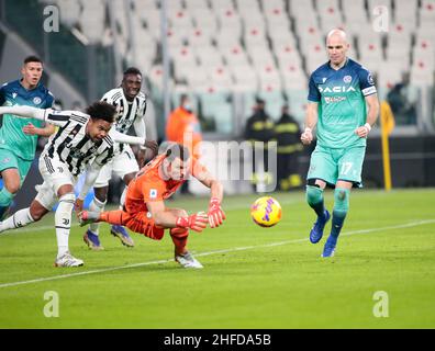 Turin, Italien. 15th Januar 2022. Padelli von Udinese Calcio während des Fußballspiels der italienischen Meisterschaft Serie A zwischen dem FC Juventus und Udinese Calcio am 15. Januar 2022 im Allianz-Stadion in Turin, Italien - Foto Nderim Kaceli/DPPI Credit: DPPI Media/Alamy Live News Stockfoto
