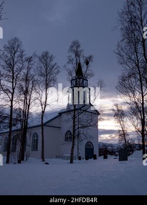 Die Kafjord-Kirche ist eine Pfarrkirche der Norwegischen Kirche in der Gemeinde Alta im Kreis Troms Og Finnmark, Norwegen, und befindet sich im Dorf Kafj Stockfoto