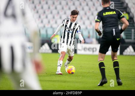 Turin, Italien. 15th Januar 2022. Paulo Dybala (FC Juventus) während des Fußballspiels der italienischen Meisterschaft Serie A zwischen dem FC Juventus und Udinese Calcio am 15. Januar 2022 im Allianz-Stadion in Turin, Italien - Foto Nderim Kaceli/DPPI Credit: DPPI Media/Alamy Live News Stockfoto