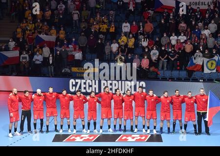 Bratislava, Slowakei. 15th Januar 2022. Handballspieler der Tschechischen Republik posieren für Fotografen vor dem Handball-Europameisterschaftsspiel Bosnien und Herzegowina gegen Tschechien in Bratislava, Slowakei, 15. Januar 2022. Quelle: Vaclav Salek/CTK Photo/Alamy Live News Stockfoto