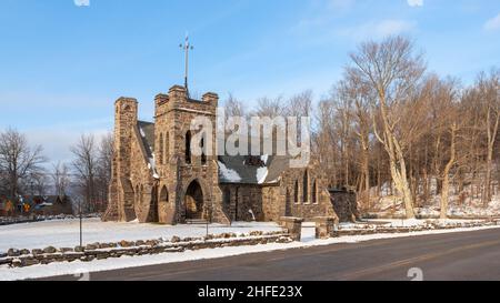 All Souls Church, Tannersville, NY - eine historische Bischofskirche im Stil des Gothic Revival, die 1993 in das National Register of Historic Place aufgenommen wurde Stockfoto