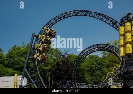 Hochwertige Bilder Alton Towers UK Theme Park und Achterbahnen, einschließlich Nemesis, Smiler, RITA AIR Stockfoto