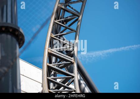 Hochwertige Bilder Alton Towers UK Theme Park und Achterbahnen, einschließlich Nemesis, Smiler, RITA AIR Stockfoto